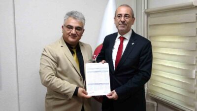 AK PARTİ KÜTAHYA MERKEZ İLÇE MURAT AFŞARÜNAL, MAZBATASINI ALARAK GÖREVİNE