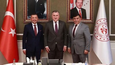 BAKAN OSMAN AŞKIN BAK’TAN EMET’E DESTEK SÖZÜ