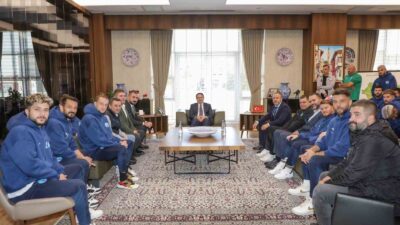 BELEDİYE KÜTAHYASPOR'DAN VALİ IŞIN'A ZİYARET