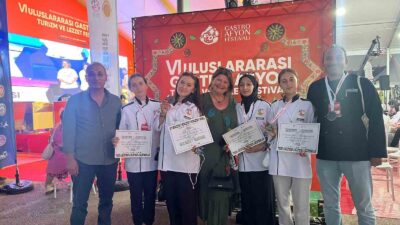 GASTRO AFYON'DA MADALYA KAZANAN ÖĞRENCİLERE TEBRİK