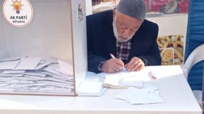 KÜTAHYA’DA CUMHURBAŞKANINA MEKTUP GÖNDERME STANTLARINA YOĞUN İLGİ