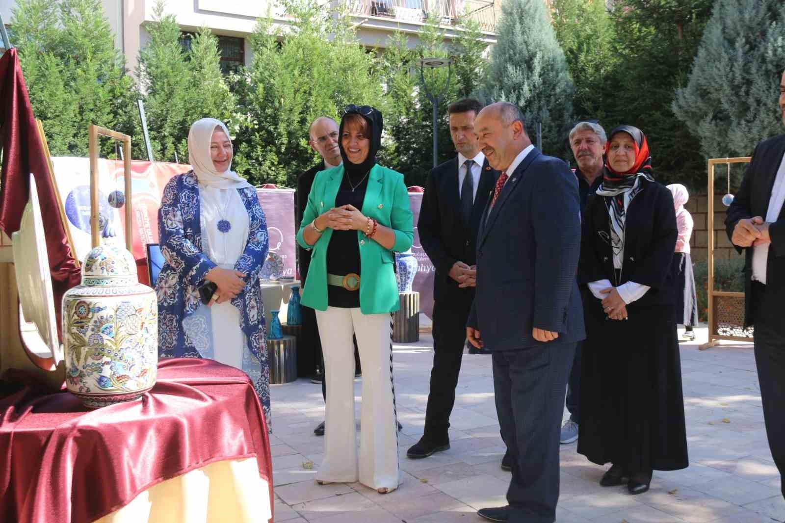 Kütahya’da “Yetişkin Eğitiminde Tematik Öğretim Yaklaşımı” projesi sergisi