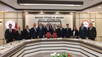 SİMAV JEOTERMAL OSB’DE 9 KUYU İÇİN MTA İLE SÖZLEŞME İMZALANDI