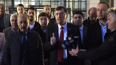 AK PARTİ VE MHP'Lİ BELEDİYE MECLİS ÜYELERİ TARAFINDAN PROTESTO EDİLEN
