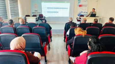 GEDİZ’DE AKADEMİK BAŞARIYI ARTTIRMAYI HEDEFLEYEN TOPLANTI