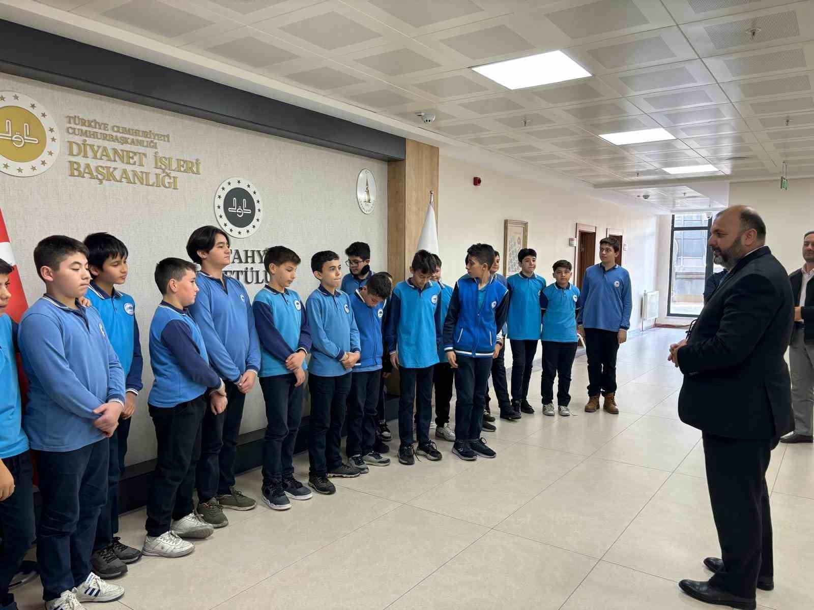 KÜTAHYA ANADOLU İMAM HATİP LİSESİ ÖĞRENCİLERİ MÜFTÜLÜKTE