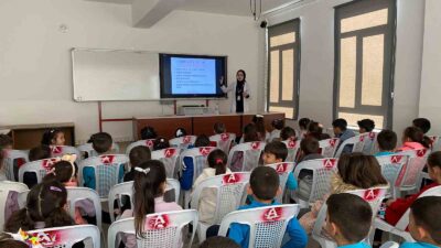 HİSARCIK’TA ÖĞRENCİLERE SAĞLIKLI BESLENME VE AĞIZ DİŞ SAĞLIĞI EĞİTİMİ