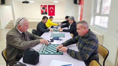 HİSARCIK’TA ÖĞRETMENLER ARASI SATRANÇ TURNUVASI