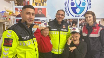 JANDARMADAN DOWN SENDROMLU GENÇLERE DESTEK