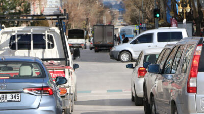 Yayınlanan son verilere göre Kütahya genelinde trafiğe kayıtlı motorlu araç
