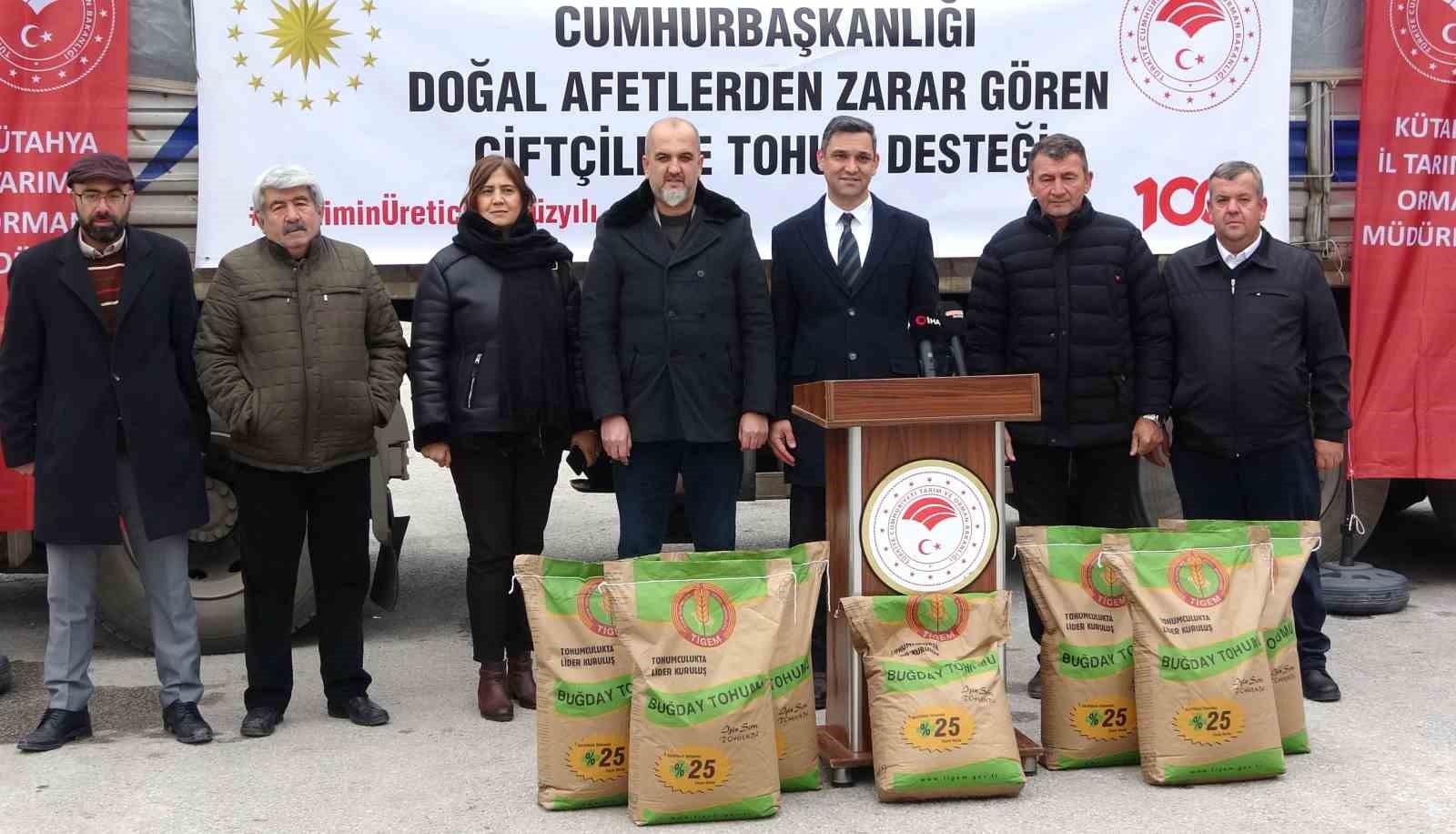 Kütahya’da doğal afetlerden zarar gören 301 üreticiye hububat tohumu desteği