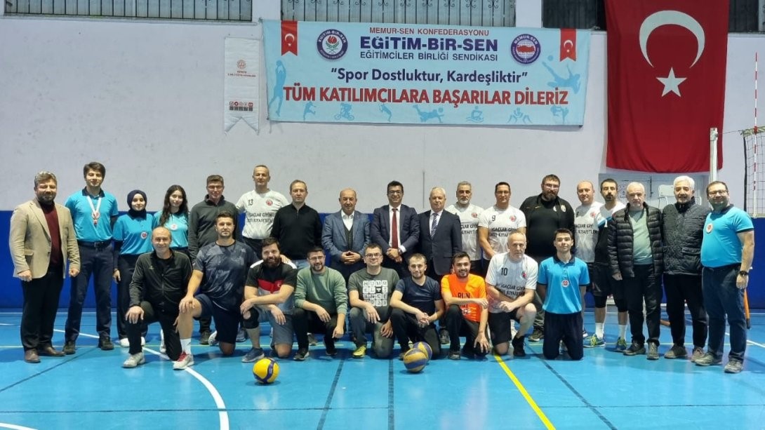 KÜTAHYA’DA 'EĞİTİM ÇALIŞANLARI VOLEYBOL