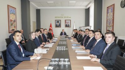 KÜTAHYA'DA İLÇELERİN İHTİYAÇLARI DEĞERLENDİRİLDİ