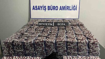 EKİPLERİN ARAÇLARDA YAPTIĞI ARAMADA 55 BİN 888 ADET SENTETİK ECZA,