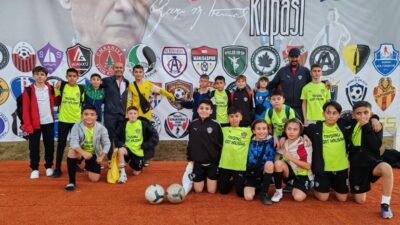 KÜTAHYA'NIN TAVŞANLI İLÇESİNDEN TAVŞANLI İDMANYURDU SPOR KULÜBÜ, 98 TAKIM BİN