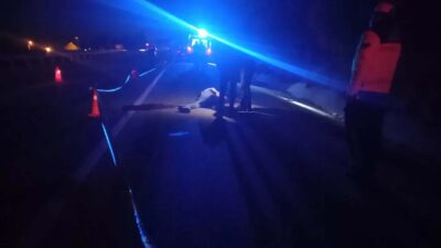 Mehmet ALTINTAŞ/GEDİZ (Kütahya), – KÜTAHYA’nın Gediz ilçesinde, minibüsün çarptığı Sezgin