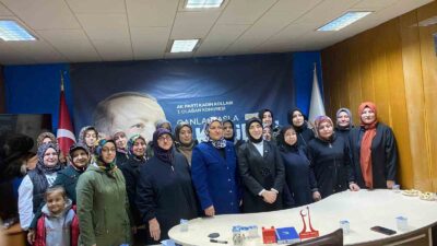 AK PARTİ HİSARCIK İLÇE KADIN KOLLARI BAŞKANI HAVVA ÖZAYDIN GÜVEN