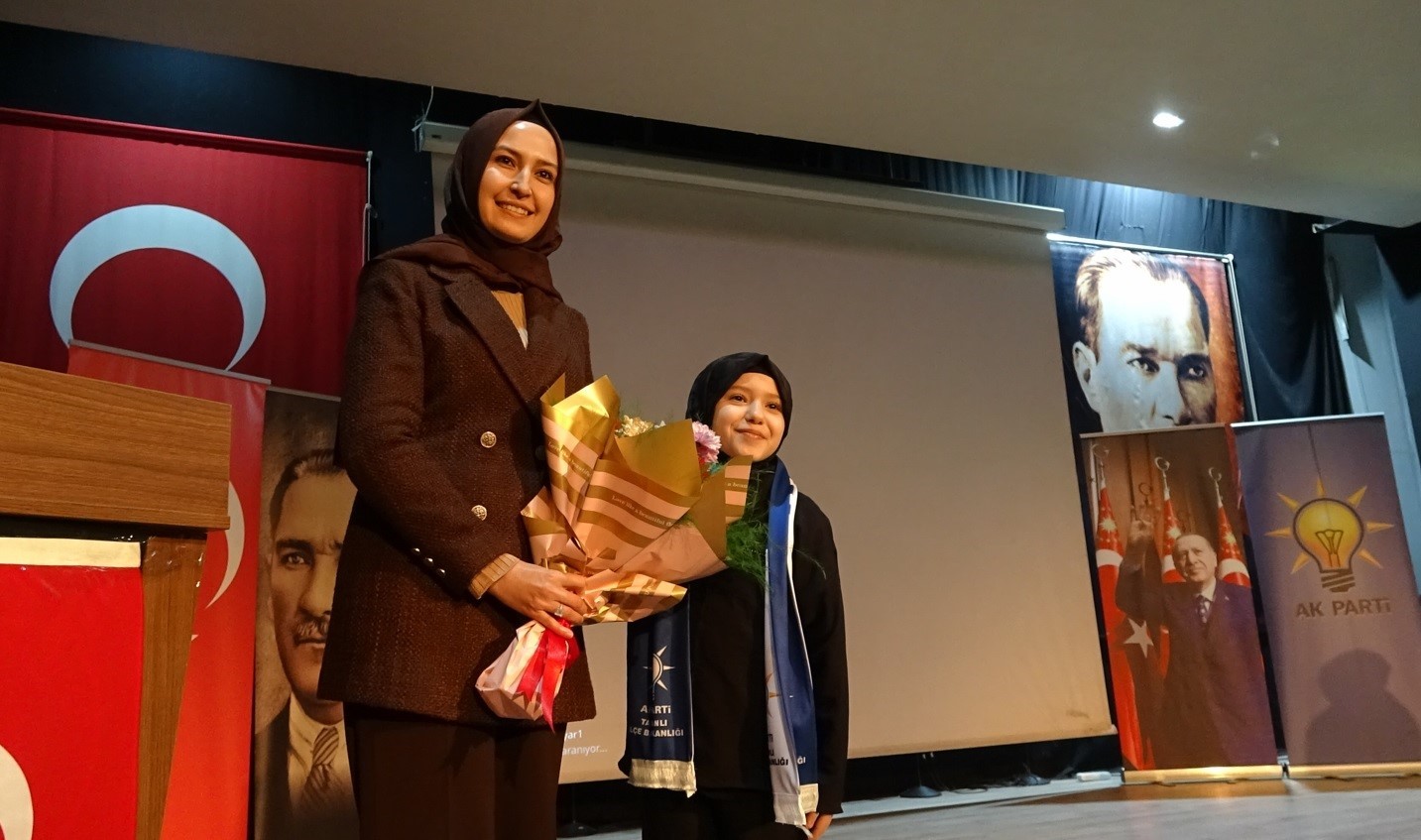 AK PARTİ TAVŞANLI KADIN KOLLARI BAŞKANI YENİDEN MÜJGAN ALP