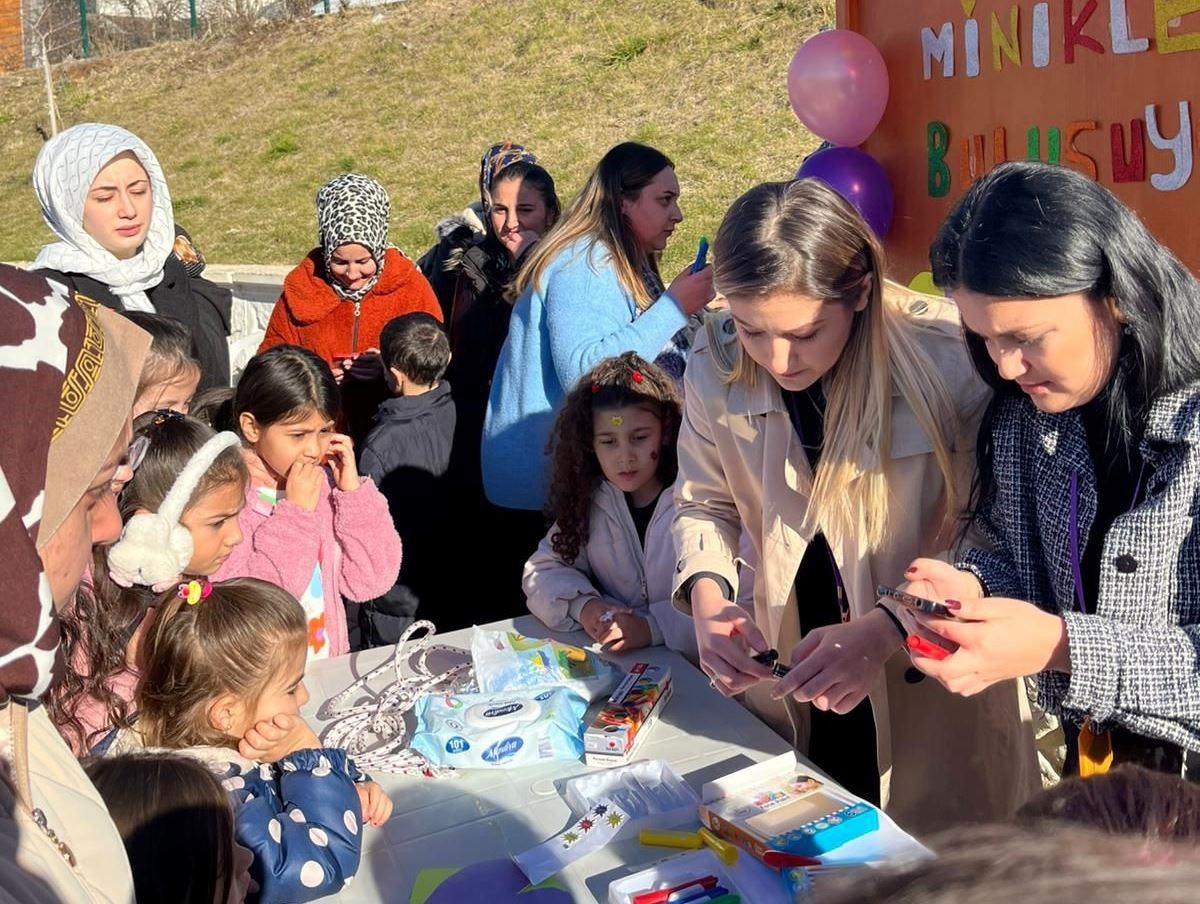 Emet’te Çocuk Şenliği