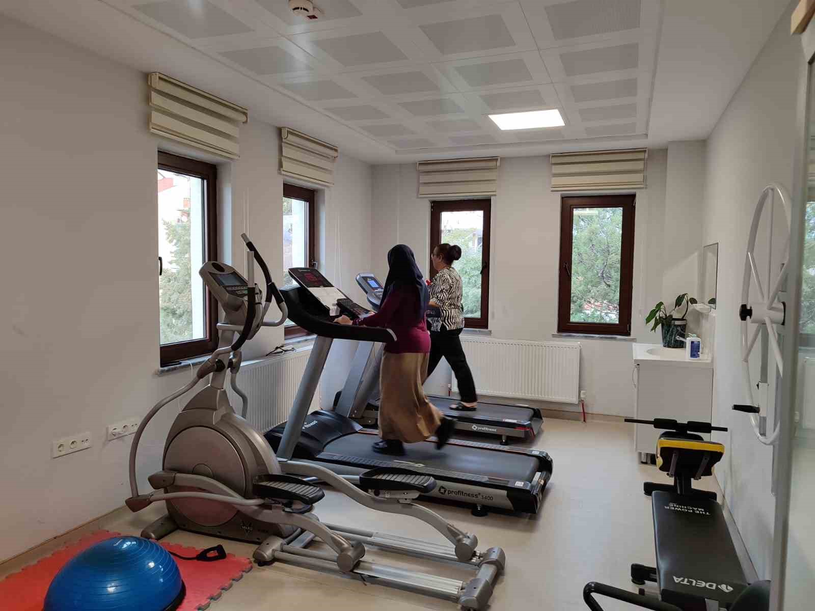 GEDİZ’DE SAĞLIKLI HAYAT MERKEZİNE YOĞUN İLGİ