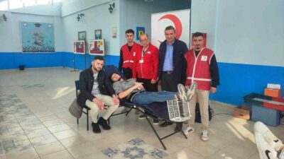 HİSARCIK MYO ÖĞRENCİLERİNDEN KAN BAĞIŞINA DESTEK