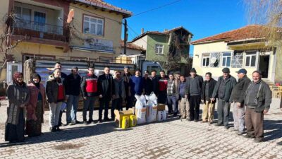 HİSARCIK’TA 23 ORGANİK ADAÇAYI ÜRETİCİSİNE GÜBRE DESTEĞİ