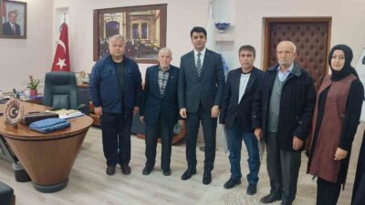 HİSARCIK’TA GÖREV SÜRELERİ DOLAN VAKIF MÜTEVELLİ HEYETİ ÜYELERİNE TEŞEKKÜR BELGESİ