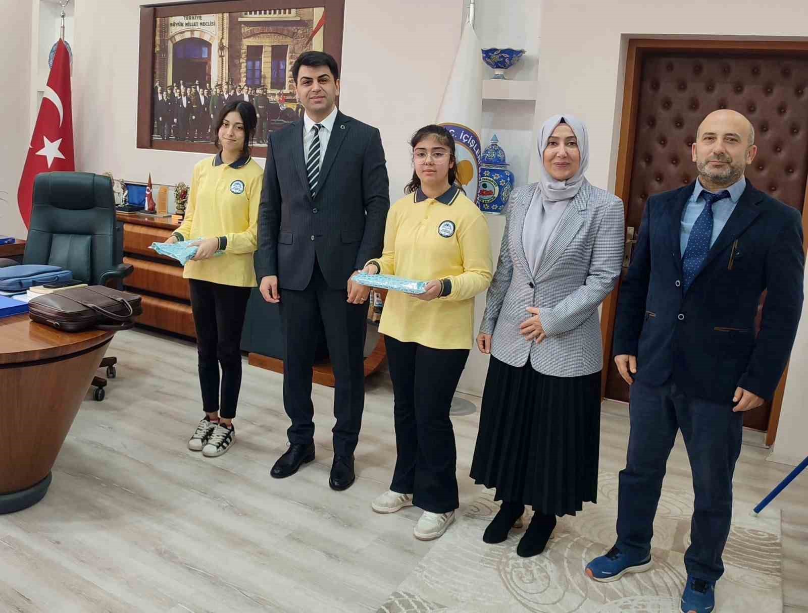 KAYMAKAMI BAHAR, ÖYKÜ YARIŞMASINDA İL DERECESİ ELDE EDEN ÖĞRENCİLER, İLÇE