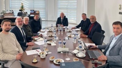 KÜTAHYA 30 AĞUSTOS OSB'DE YÖNETİM KURULU TOPLANTISI GERÇEKLEŞTİRİLDİ