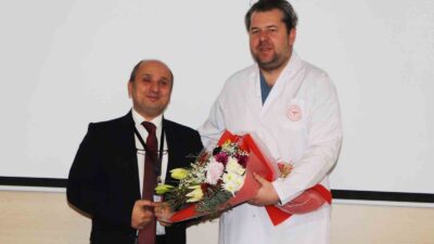 KÜTAHYA ŞEHİR HASTANESİ'NDE BAŞHEKİMLİK GÖREVİNDE DEVİR TESLİM FATİH EİKİCİ, (SAĞDA)