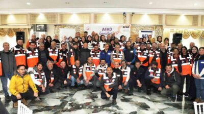 KÜTAHYA’DA "DÜNYA GÖNÜLLÜLER GÜNÜ" ETKİNLİĞİ DÜZENLENDİ