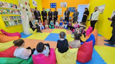 KÜTAHYA’DA "DÜŞLER ODASI KÜTÜPHANESİ" AÇILDI