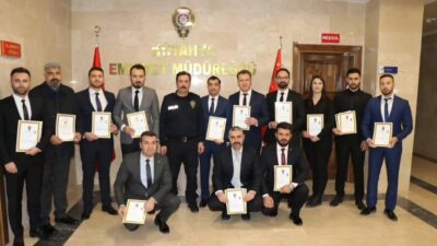 KÜTAHYA'DA EMNİYET PERSONELİNE BAŞARI BELGELERİ TAKDİM EDİLDİ
