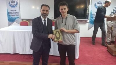 HEDİYEM KUR’AN OLSUN” PROJESİ KAPSAMINDA ÖĞRENCİLERE KUR’AN-I KERİM HEDİYE EDİLDİ