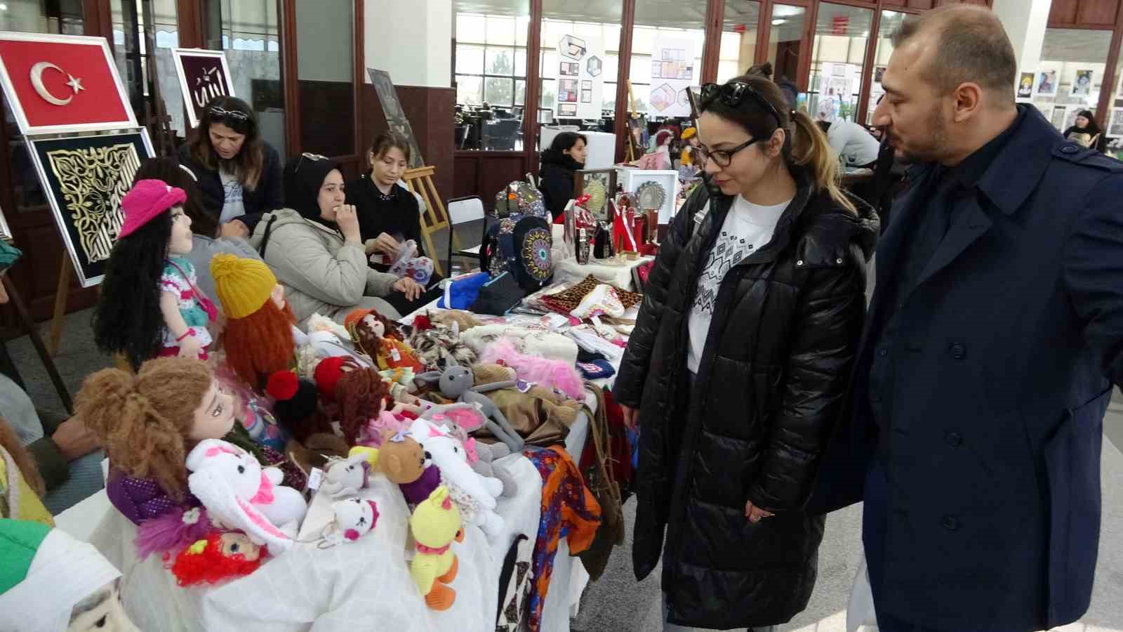 KÜTAHYA'DA 'SANAT PANAYIRI' BAŞLADI