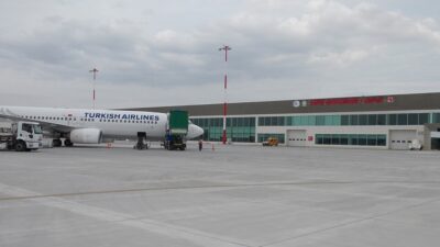 KÜTAHYALI İŞ İNSANLARI, ZAFER HAVALİMANI'NIN SİYASETE ALET EDİLMEMESİNİ İSTİYOR