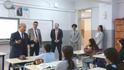 MÜDÜR BAŞYİĞİT, “MESLEK HAYATINA ERKEN ATILMAK İSTEYENLER MESLEK LİSELERİNİ TERCİH