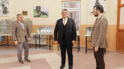 REKTÖR KIZILTOPRAK, EMET MYO’NUN FAALİYETLERİ, HEDEFLERİ VE ÇALIŞMALARI HAKKINDA BİLGİLENDİRİLDİ