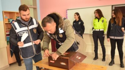 TAVŞANLI İLÇE EMNİYET MÜDÜRLÜĞÜ'NDEN DUYGUSAL ZİYARET