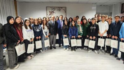 VALİ MUSA IŞIN ÖĞRENCİLERLE BULUŞTU, EĞİTİMİN VE İNSAN HAKLARININ ÖNEMİ