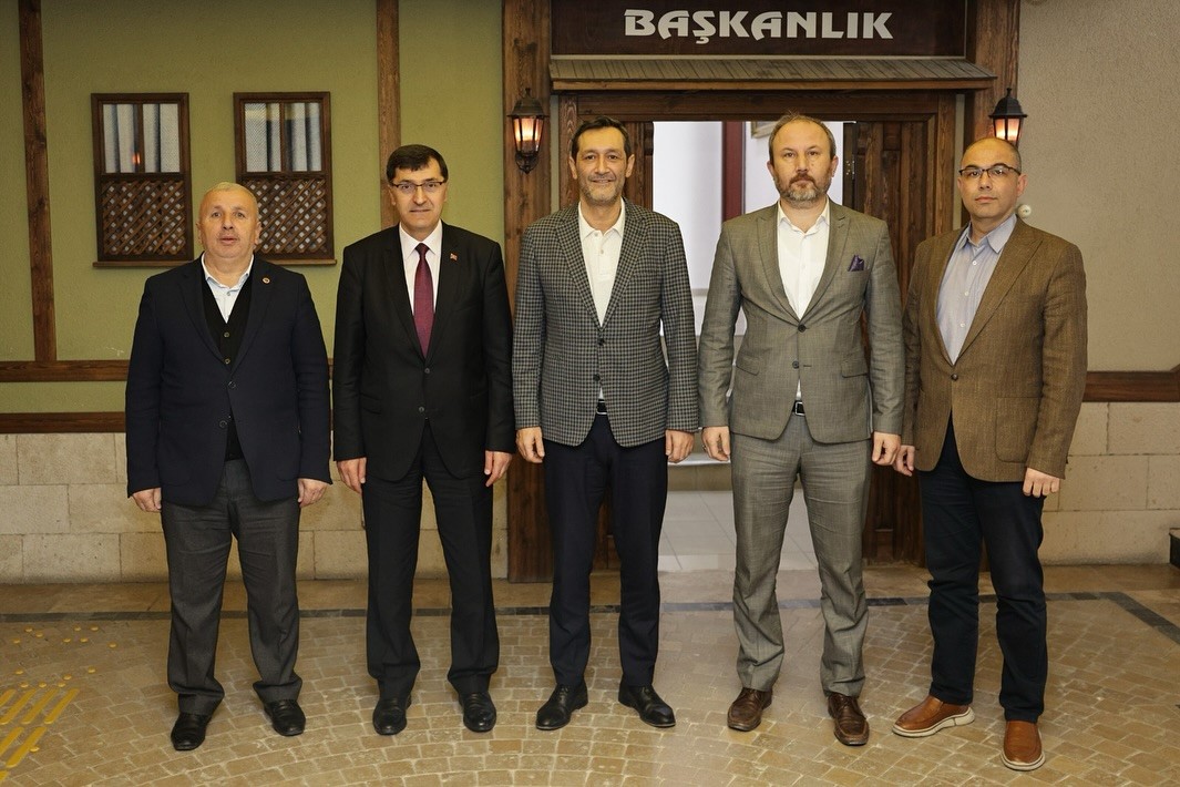 BAŞKAN KAHVECİ: "KÜTAHYA İLE TAVŞANLI ARASINDAKİ İŞ BİRLİĞİNİ DAHA DA