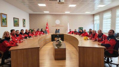 KÜTAHYA MEM MÜDÜRÜ BAŞYİĞİT, ARAMA KURTARMA BİRİMİYLE BİR ARAYA GELDİ