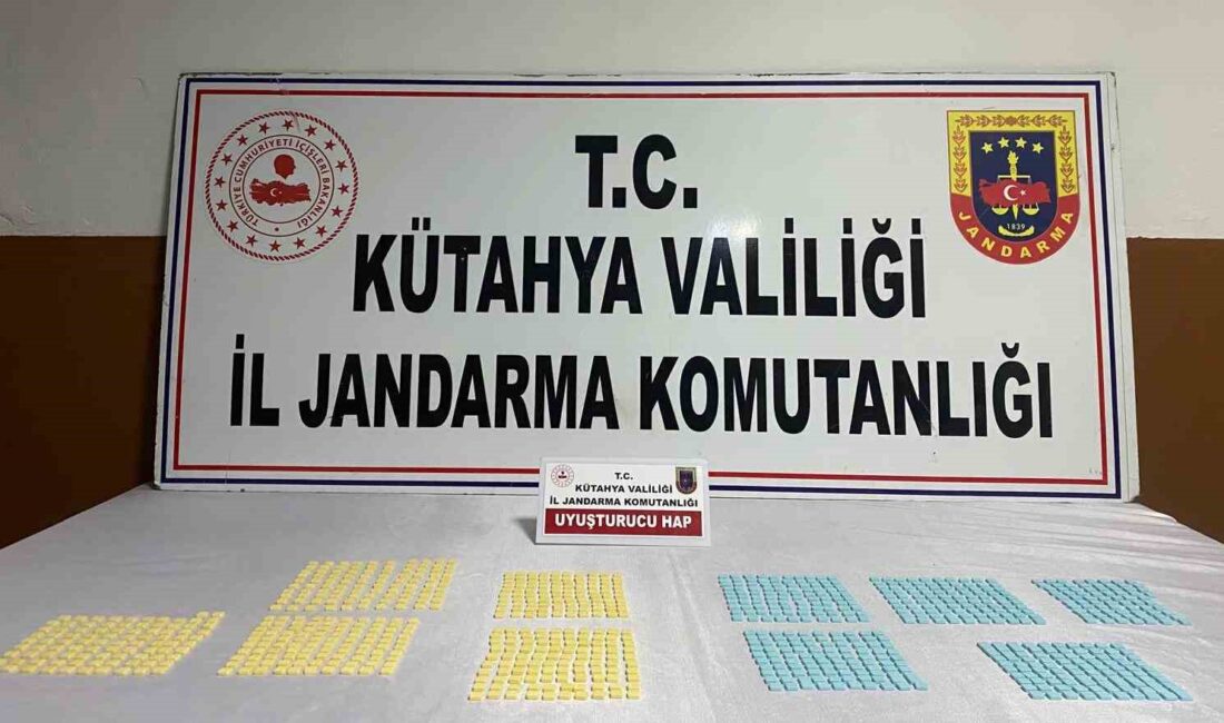 KÜTAHYA’DA 966 ADET UYUŞTURUCU HAP ELE GEÇİRİLDİ. 1 ŞÜPHELİ TUTUKLANDI
