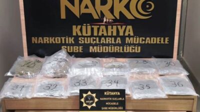 KÜTAHYA’DA DURDURULAN 2 ARAÇTA UYUŞTURUCU ELE GEÇİRİLDİ: 3 KİŞİ TUTUKLANDI