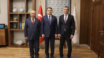 KÜTAHYA'DA GÖREV SÜRESİNİ TAMAMLAYAN MÜDÜRLERE TEŞEKKÜR BELGESİ