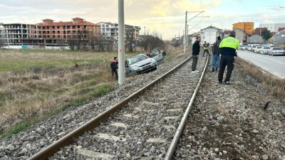 Oğuzhan KILIÇ/ KÜTAHYA, – KÜTAHYA’da polisin ihtarına uymayıp kaçan sürücü