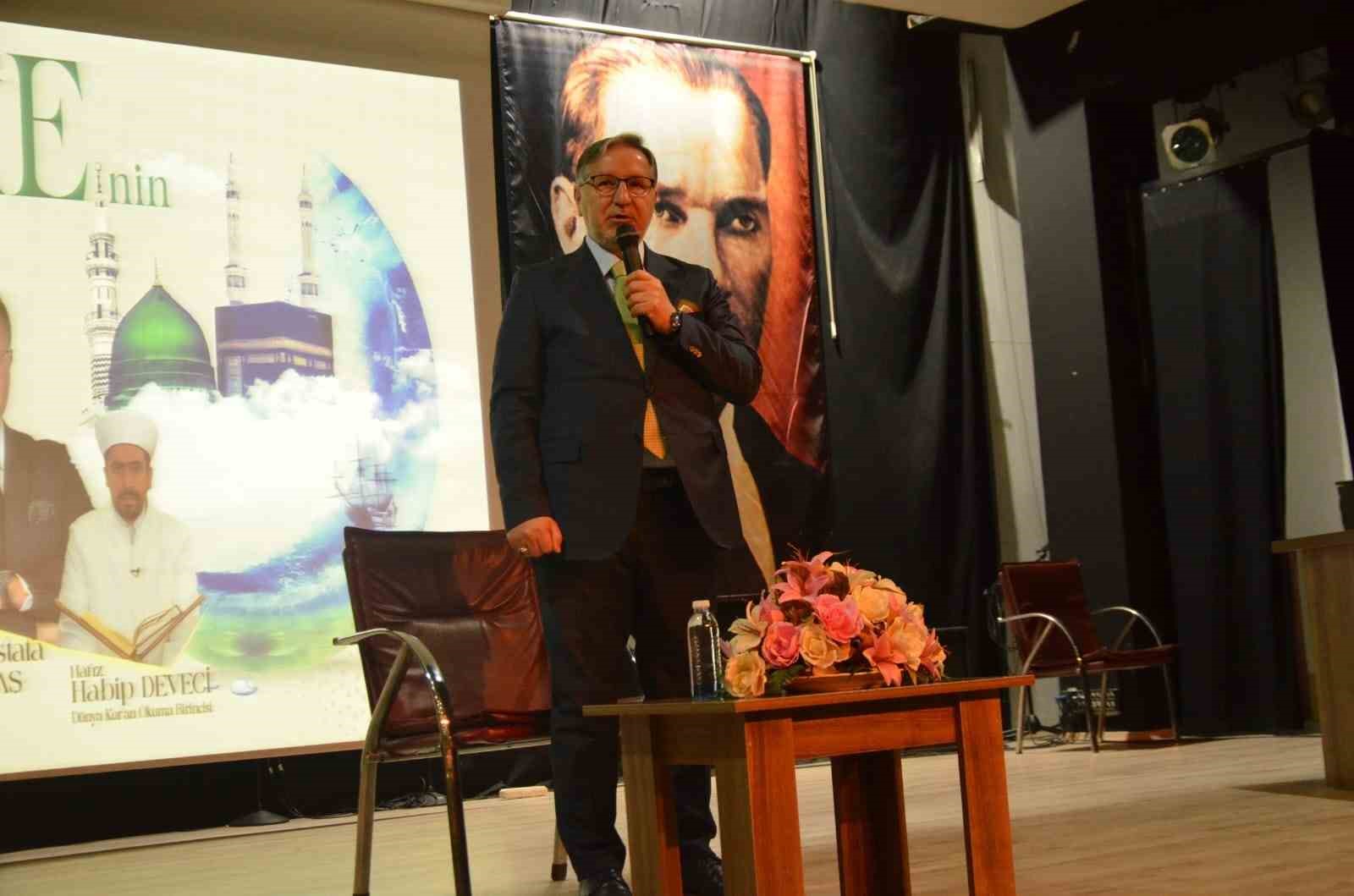 KÜTAHYA'NIN TAVŞANLI İLÇESİNDE MEKKE'NİN FETHİ, COŞKULU BİR ATMOSFERDE ANILDI. PROF.