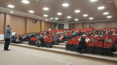 SİMAV MÜFTÜSÜ HASAN SERÇE’DEN, ÖĞRENCİLERE "HZ. PEYGAMBER (SAS)'İN AHLAKI" KONULU