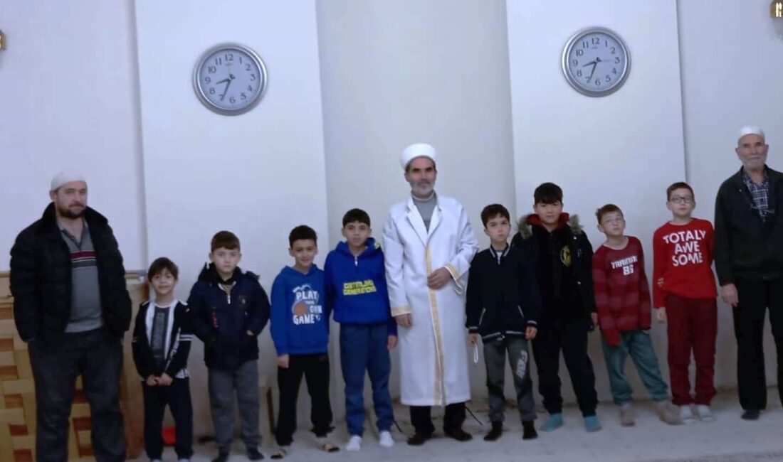 SİMAV KADIOĞLU CAMİİNDE 15. SABAH NAMAZI, ÇOCUK VE GENÇLİK BULUŞMASI