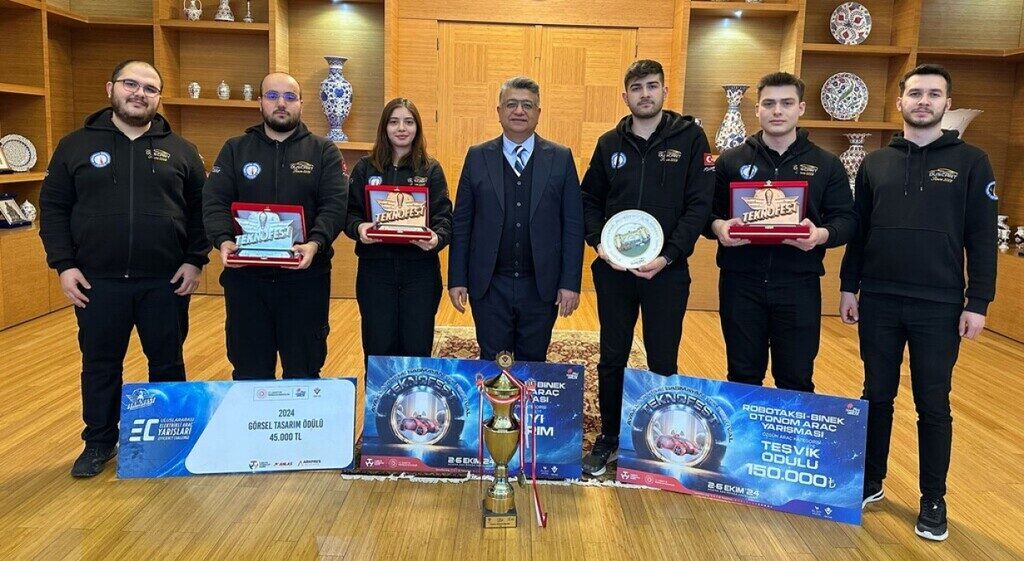 TEKNOFEST’te Robotaksi-Binek Otonom Araç Yarışması Türkiye ikinciliği, Robotaksi En İyi